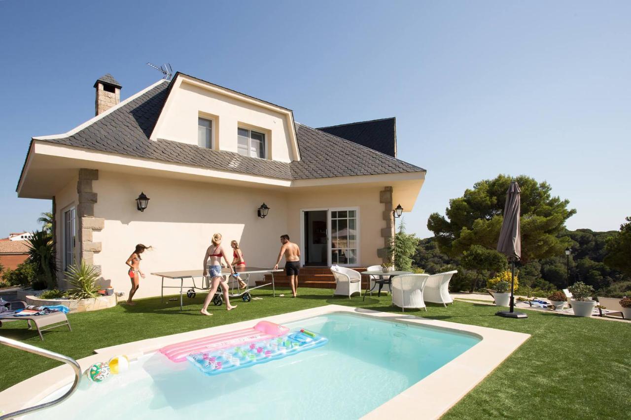 Homestay Villa Estrella - Costa Brava Calella Eksteriør bilde